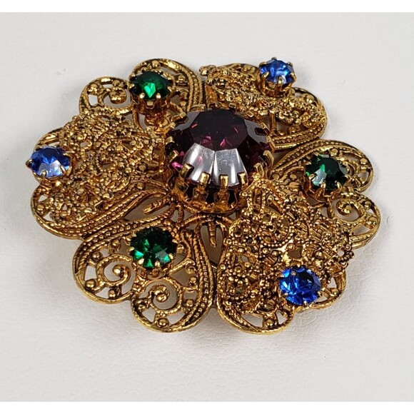 Czechoslovakia (CZECH) Gold Tone Filigree Glass Red, Green & Blue Stones Brooch - Picture 15 of 16